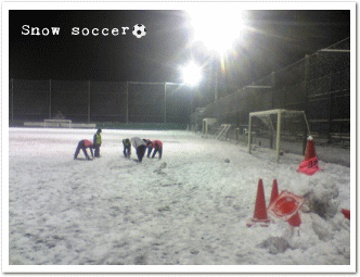 雪サッカー